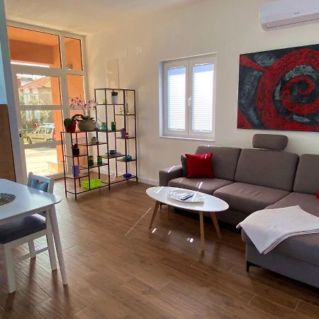 Apartments Junior ซาดาร์ ภายนอก รูปภาพ
