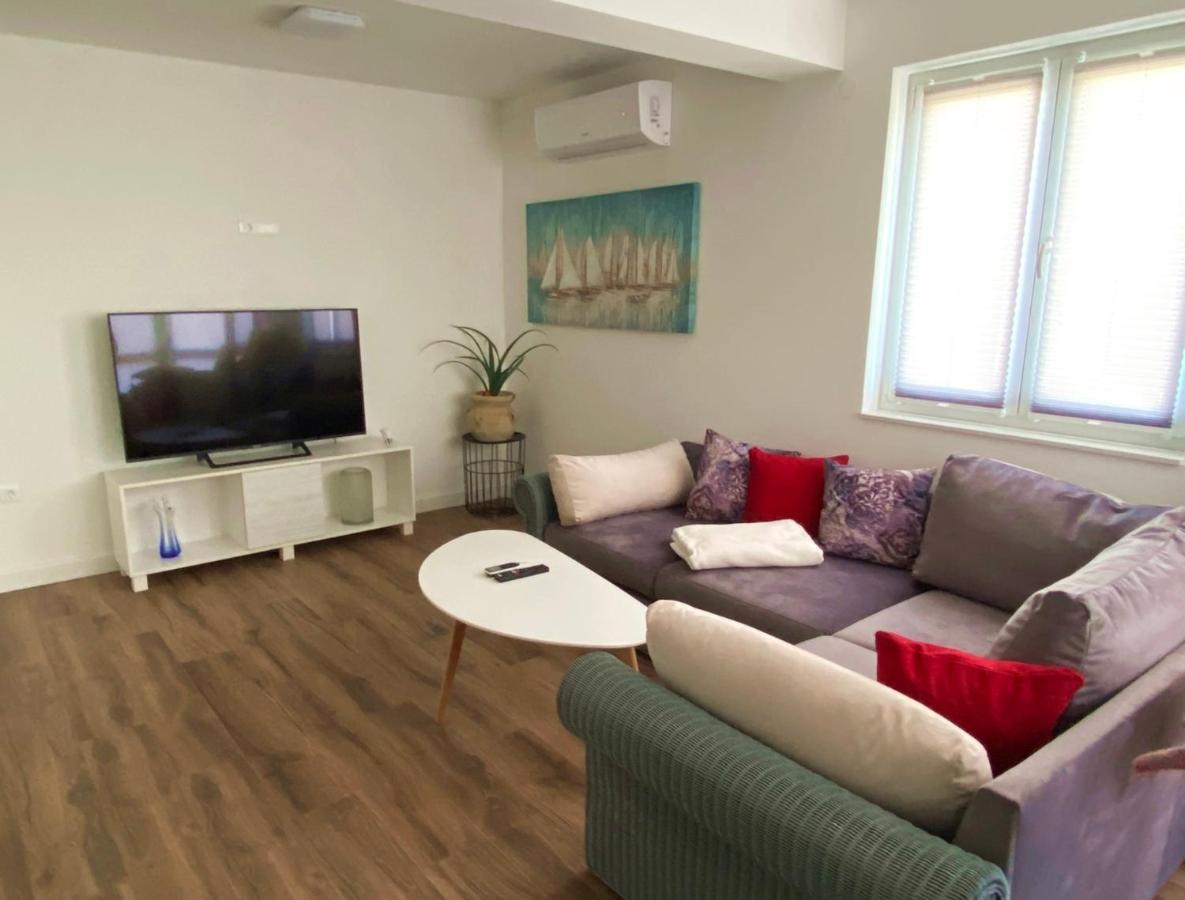 Apartments Junior ซาดาร์ ภายนอก รูปภาพ